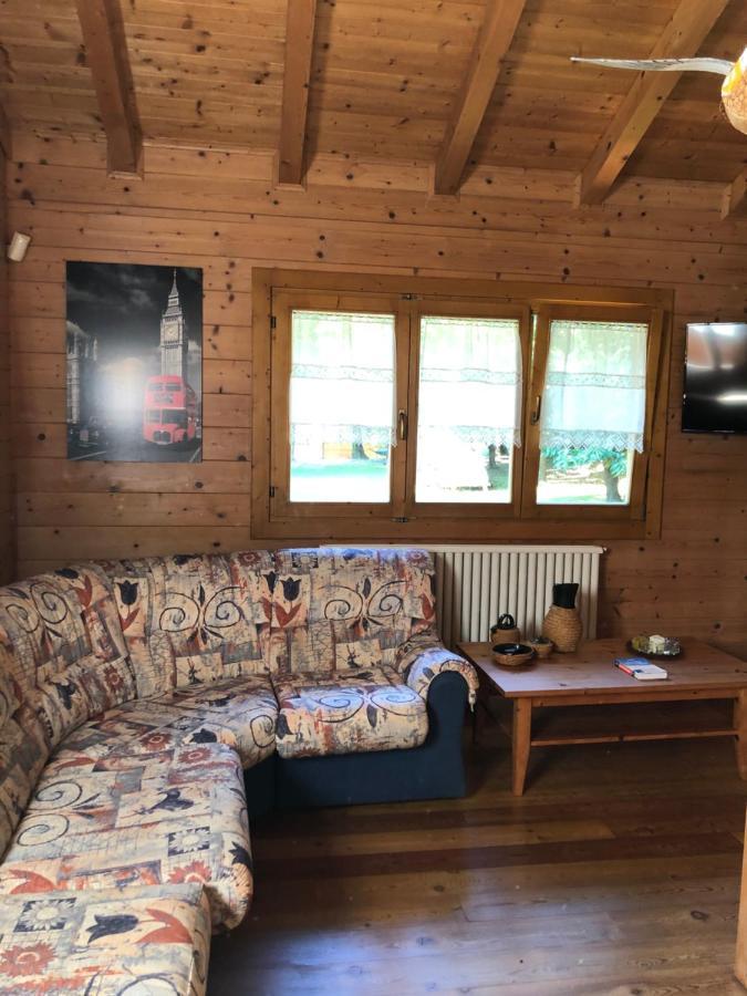 Chalet B&B Laghetti Martina Crevalcore Εξωτερικό φωτογραφία