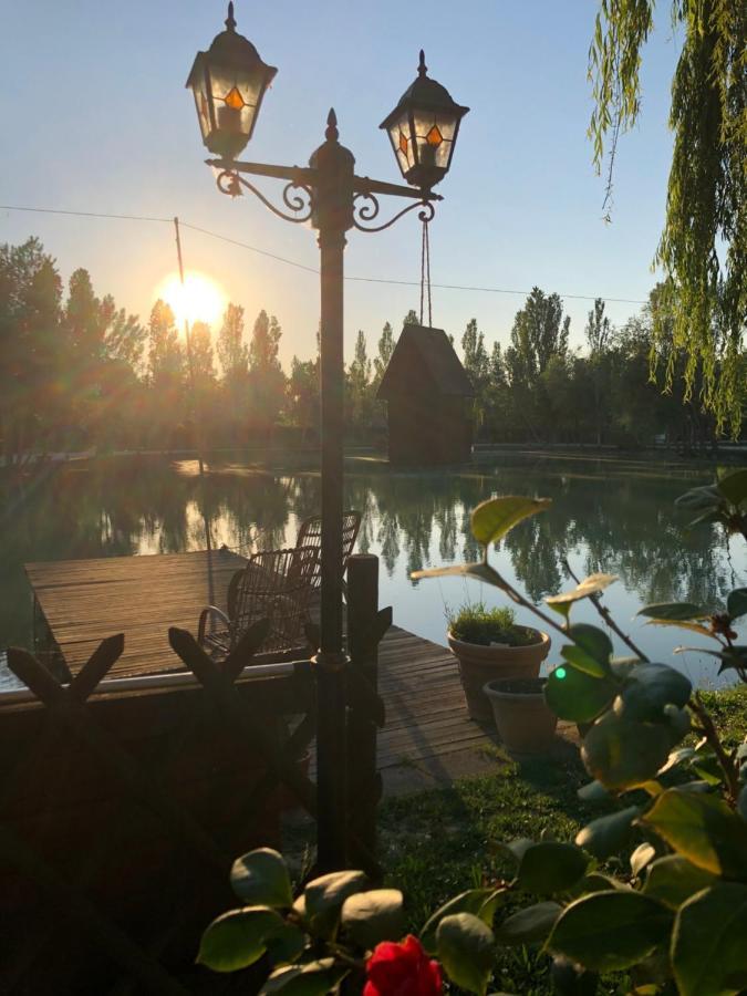 Chalet B&B Laghetti Martina Crevalcore Εξωτερικό φωτογραφία