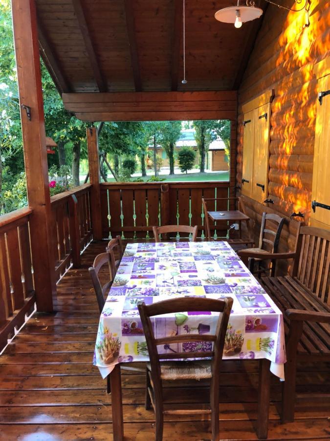 Chalet B&B Laghetti Martina Crevalcore Εξωτερικό φωτογραφία